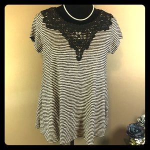 🌸 Westport Black and White Striped Crotchet Top